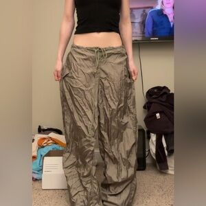Motel rocks parachute pants